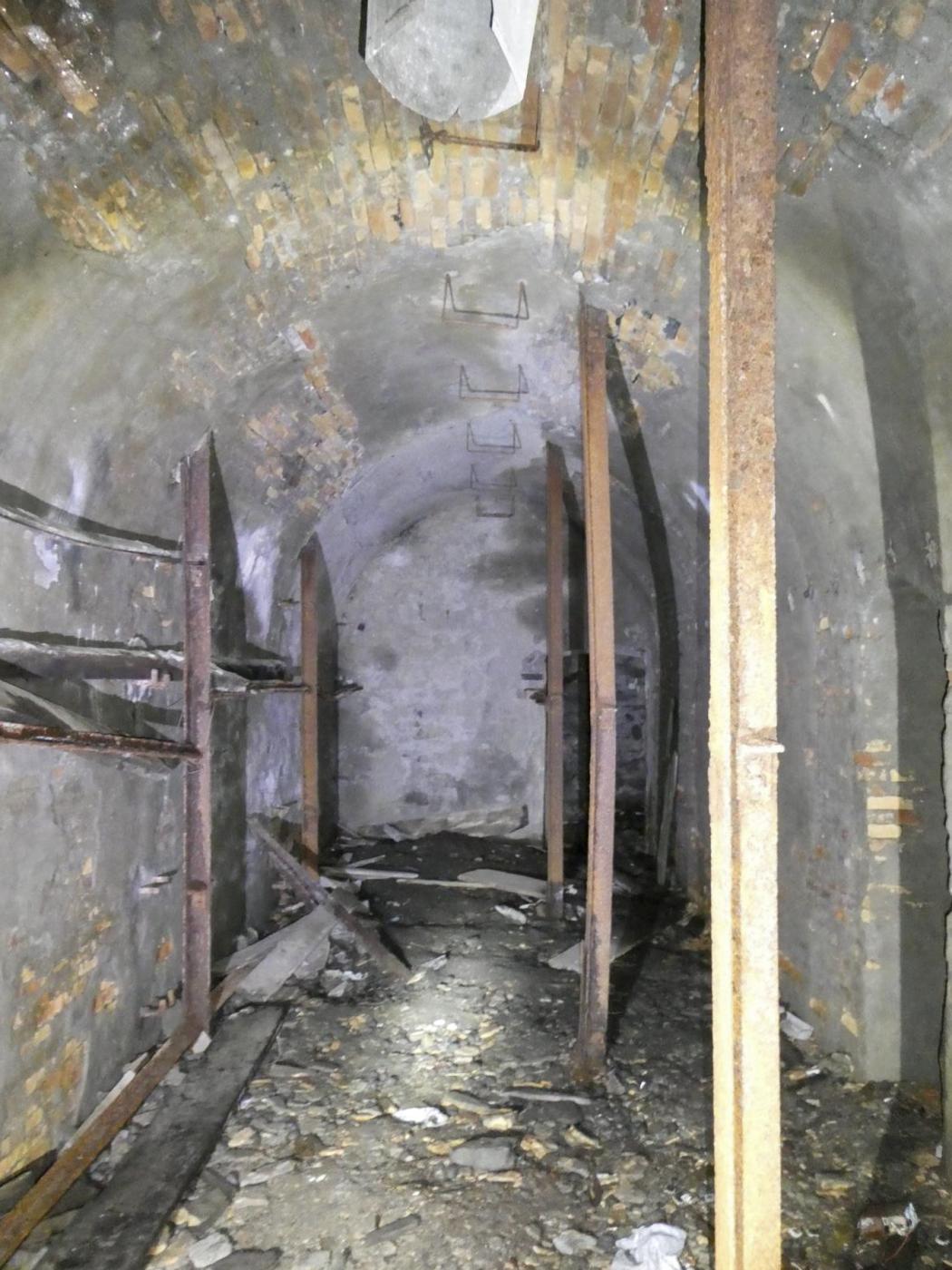 Ligne Maginot - REDOUTE RUINEE - (Ouvrage d'infanterie) - Abri caverne - ELLENA Daniel - CUNY Philippe