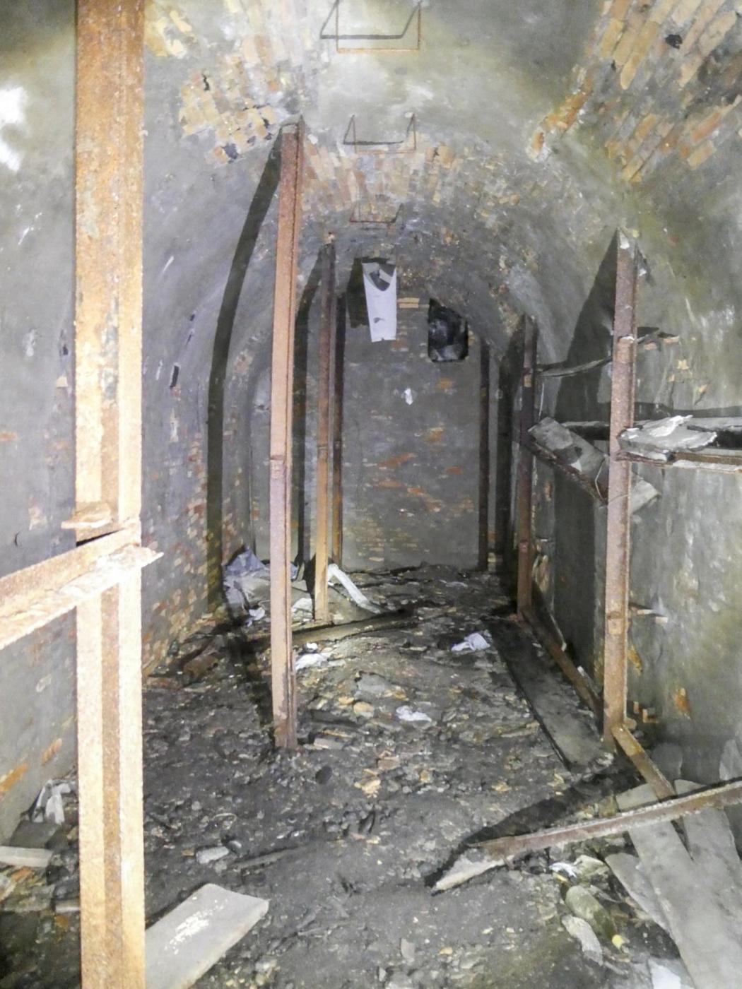 Ligne Maginot - REDOUTE RUINEE - (Ouvrage d'infanterie) - Abri caverne - ELLENA Daniel - CUNY Philippe