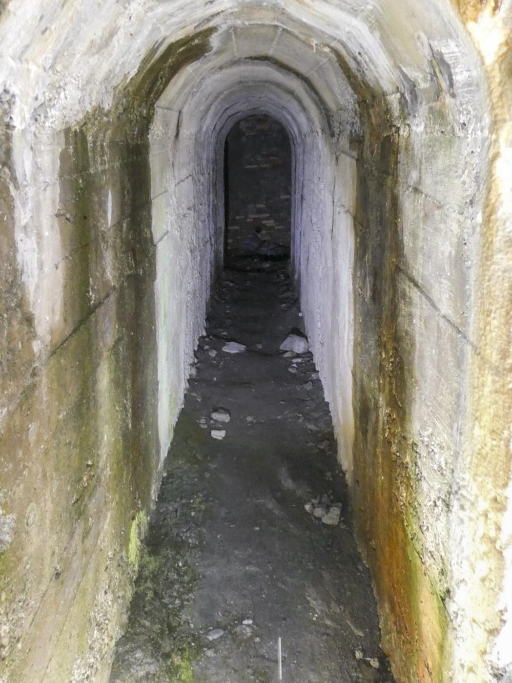 Ligne Maginot - REDOUTE RUINEE - (Ouvrage d'infanterie) - Galerie A-B vers l'abri et le bloc 1 (Travaux 1935) - ELLENA Daniel - CUNY Philippe