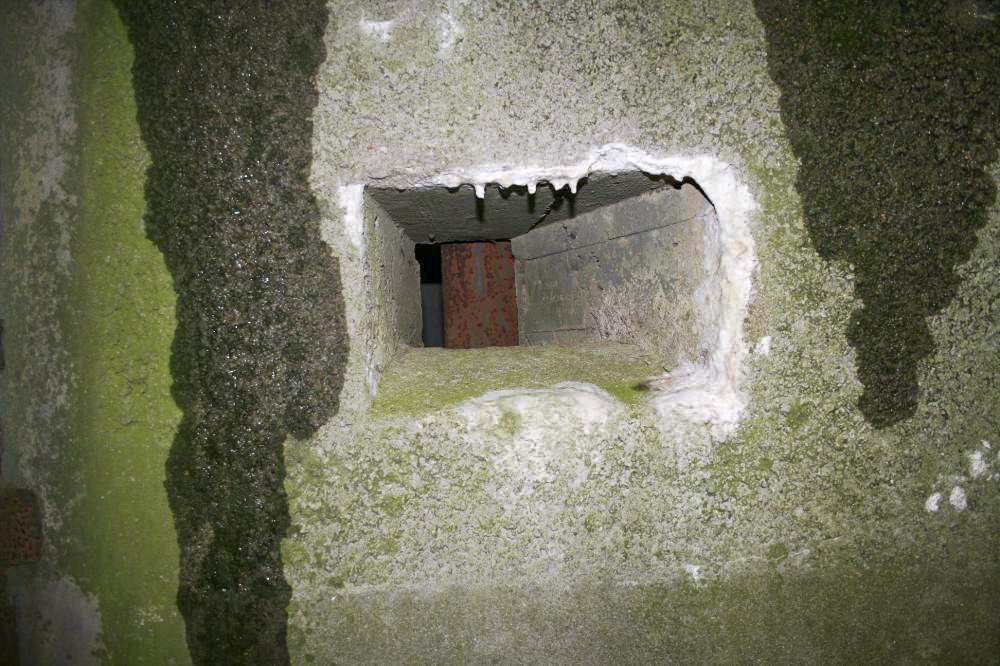 Ligne Maginot - DB7 - (Blockhaus pour canon) - Créneau Fusil