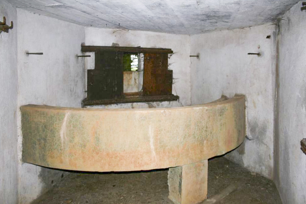 Ligne Maginot - DB7 - (Blockhaus pour canon) - Volets mitrailleuse droite - Eric Klamerek