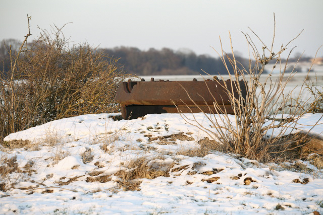 Ligne Maginot - DT4 - (Cuve pour arme d'infanterie) - Vestiges du dispositif - www.arnaultjl-photo.com