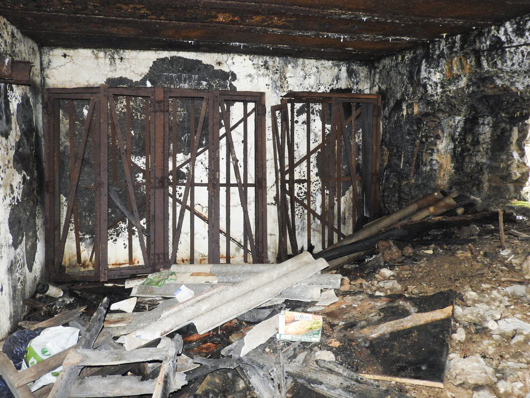 Ligne Maginot - GROS BOIS - C35 - (Casemate d'infanterie - Simple) - La chambre de tir dévastée. - STENGER Mathieu