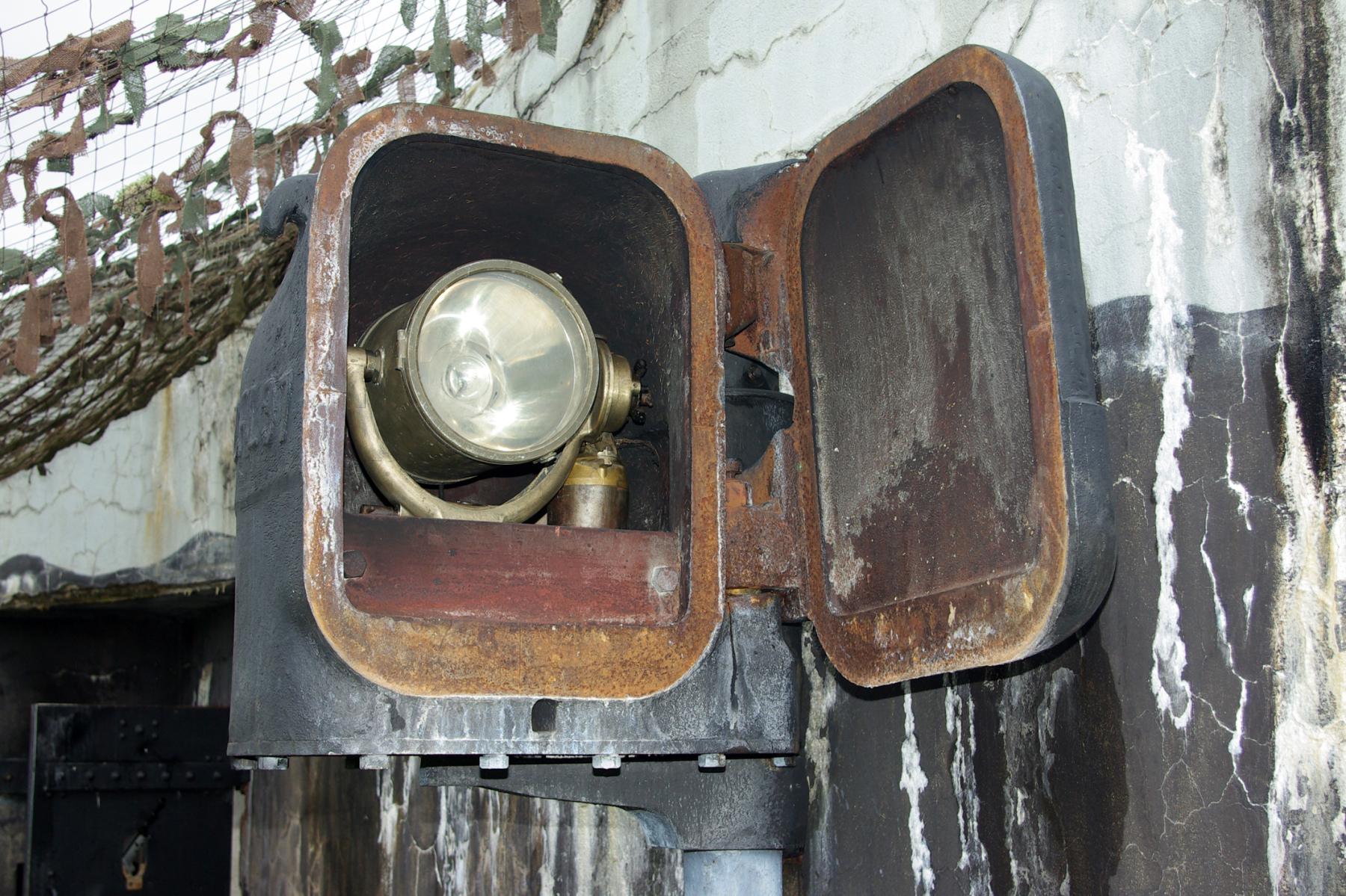 Projecteur électrique pour  casemate d'infanterie EVE et NOIZET (EVE et NOIZET) 