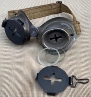 Ligne Maginot - Lunettes pour observateurs modèle 1939 Balland Luchaire (B-LU 1939) - Détail de la lunette volet retiré