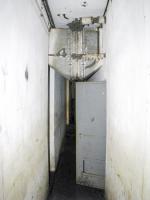 Ligne Maginot - GROS BOIS - X1 (QUARTIER LUDELANGE - I/128°RIF) - (Abri) - L'aérotherme
Cet équipement est un échangeur de chaleur placé sur la gaine d'arrivée d'air de l'abri et alimenté en vapeur basse pression par la chaudière au charbon installée dans la cuisine. Il est destiné au réchauffement de lair renouvelé dans l'abri