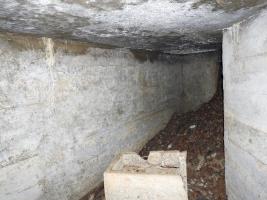 Ligne Maginot - HESTROFF NORD 6 - (Blockhaus pour canon) - L'intérieur vue par le créneau frontal.