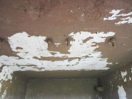 Ligne Maginot - 85M - (Chambre de coupure) - Les fixations pour un appareillage téléphonique.