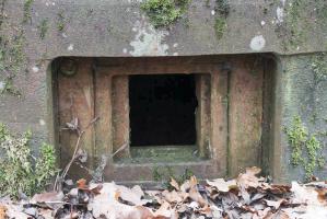 Ligne Maginot - BOIS DE KANFEN OUEST - C42 - (Casemate d'infanterie - Simple) - L'un des créneaux de la cloche GFM