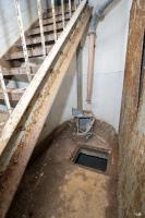 Ligne Maginot - VECKRING SUD - C56 - (Casemate d'infanterie - Simple) - Récepteur à douilles en dessous de l'escalier