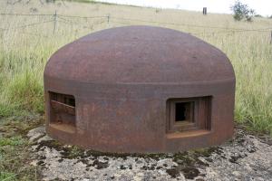 Ligne Maginot - PETERSBERG - X4 - (Abri actif) - Vue rapprochée de la cloche GFM au-dessus du coffre du haut