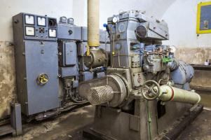 Ligne Maginot - PETERSBERG - X4 - (Abri actif) - L'usine
Modernisée après guerre, ces moteurs CLM ne sont pas d’origine