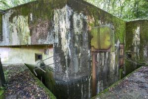 Ligne Maginot - HUBERBUSCH NORD  - C58 - (Casemate d'infanterie) - Projecteur blindé
