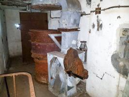 Ligne Maginot - HUBERBUSCH NORD  - C58 - (Casemate d'infanterie) - Ventilateur et filtre