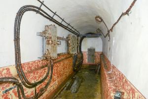 Ligne Maginot - CHENES BRULES - X23 - (Abri) - Le central téléphonique
Boitier protection pour le central et répartiteur principal 