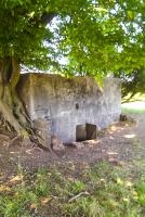 Ligne Maginot - STERNBUSCH - (Blockhaus de type indeterminé) - Blockhaus pour mitrailleuse hotchkiss qui flanque sur la valle inondable