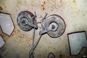 Ligne Maginot - QUATRE VENTS NORD - C74 - (Casemate d'infanterie - Simple) - Les orifices pour périscope de la cloche pour arme mixte