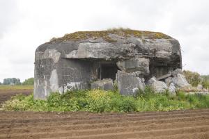 Ligne Maginot - B545 - SAINT WAAST LA VALLEE - (Blockhaus pour canon) - 