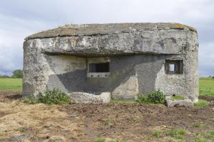 Ligne Maginot - B562 - CHEMIN DE FER EST - (Blockhaus pour canon) - Face gauche, créneaux AC et FM