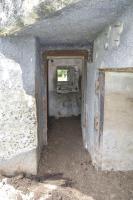 Ligne Maginot - B562 - CHEMIN DE FER EST - (Blockhaus pour canon) - Entrée hommes avec créneau FM, face gauche