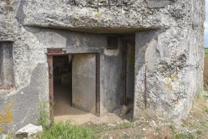 Ligne Maginot - B563 - PETIT CHENE - (Blockhaus pour canon) - Les entrées