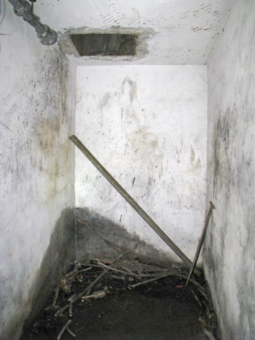 Ligne Maginot - GROS BOIS - X1 (QUARTIER LUDELANGE - I/128°RIF) - (Abri) - La réserve à charbon