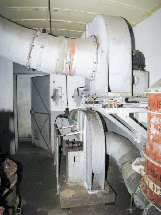 Ligne Maginot - GROS BOIS - X1 (QUARTIER LUDELANGE - I/128°RIF) - (Abri) - Le local de ventilation