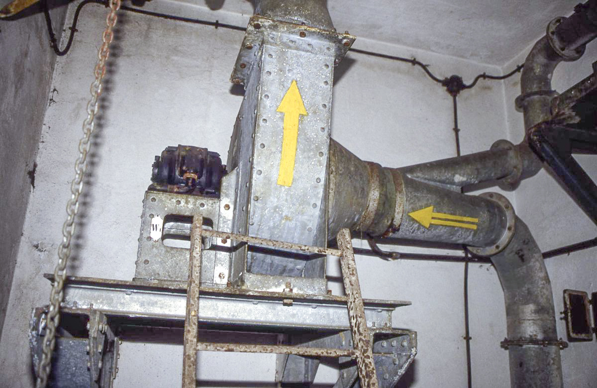 Ligne Maginot - GROS BOIS - X1 (QUARTIER LUDELANGE - I/128°RIF) - (Abri) - 