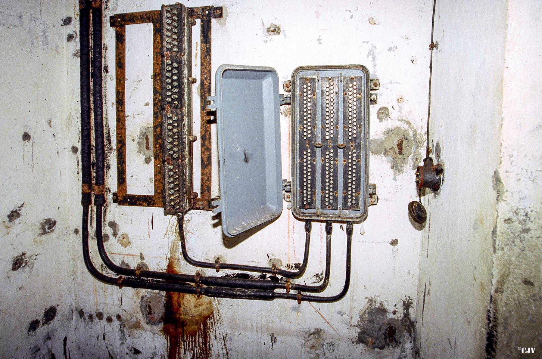 Ligne Maginot - GROS BOIS - X1 (QUARTIER LUDELANGE - I/128°RIF) - (Abri) -  - Lia VERMEULEN