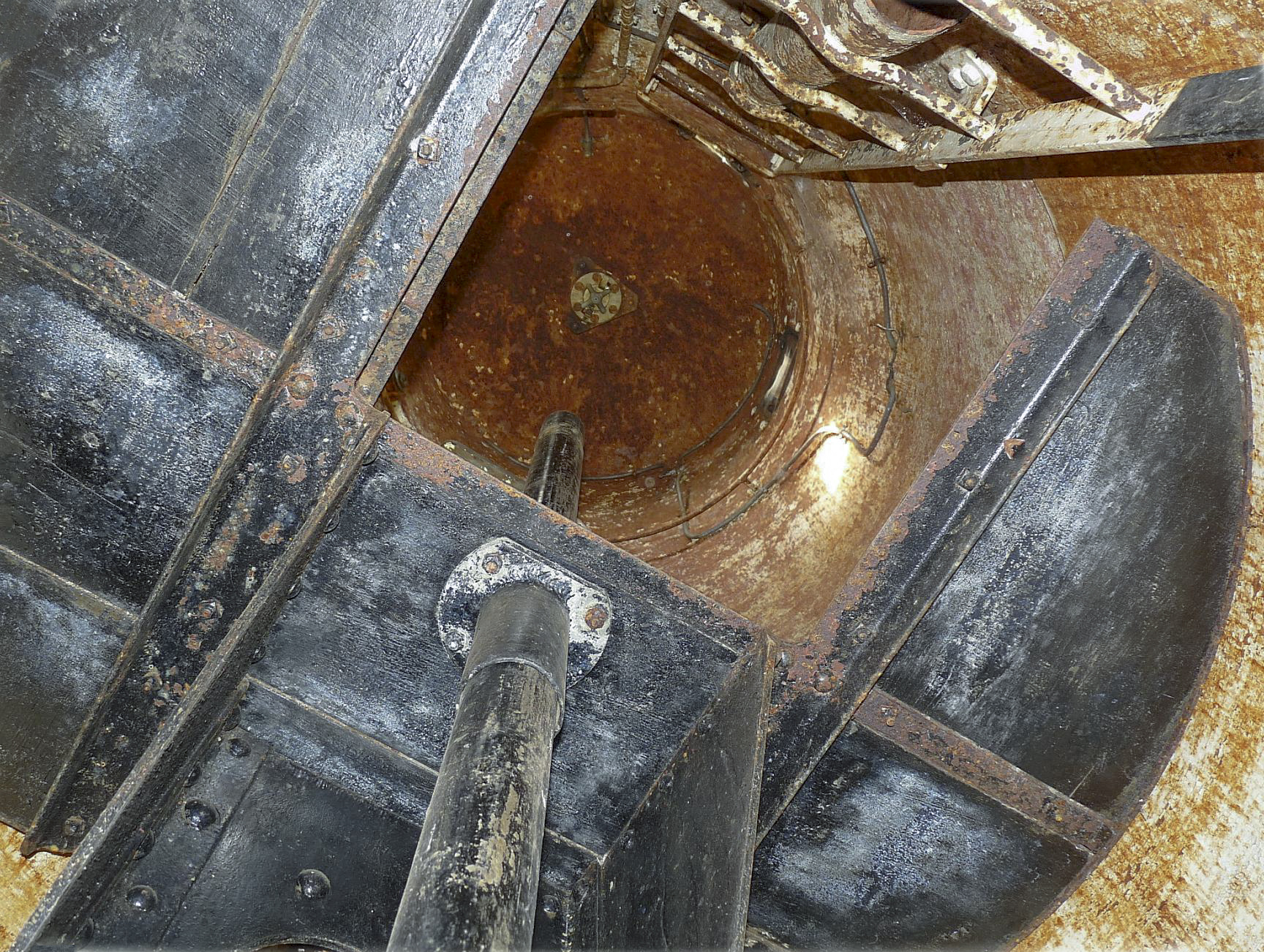 Ligne Maginot - PETERSBERG EST - C40 - (Casemate d'infanterie - Simple) - Cloche GFM