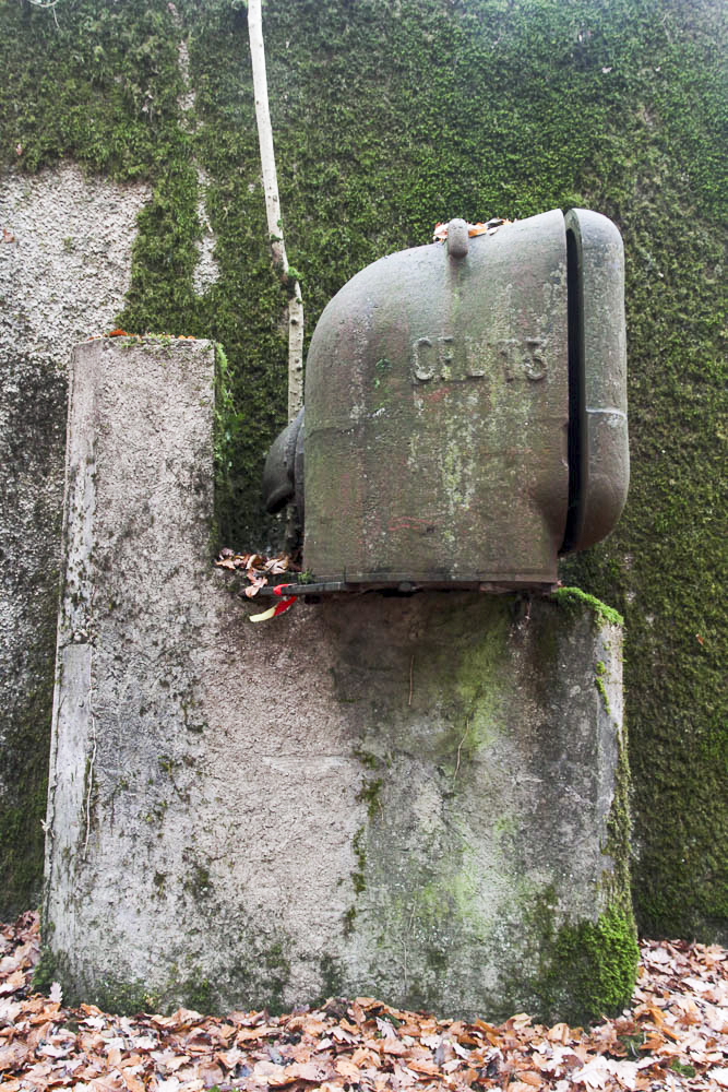 Ligne Maginot - BOIS DE KANFEN EST - C43 - (Casemate d'infanterie - Simple) - Niche blindée du projecteur - Michel Teiten