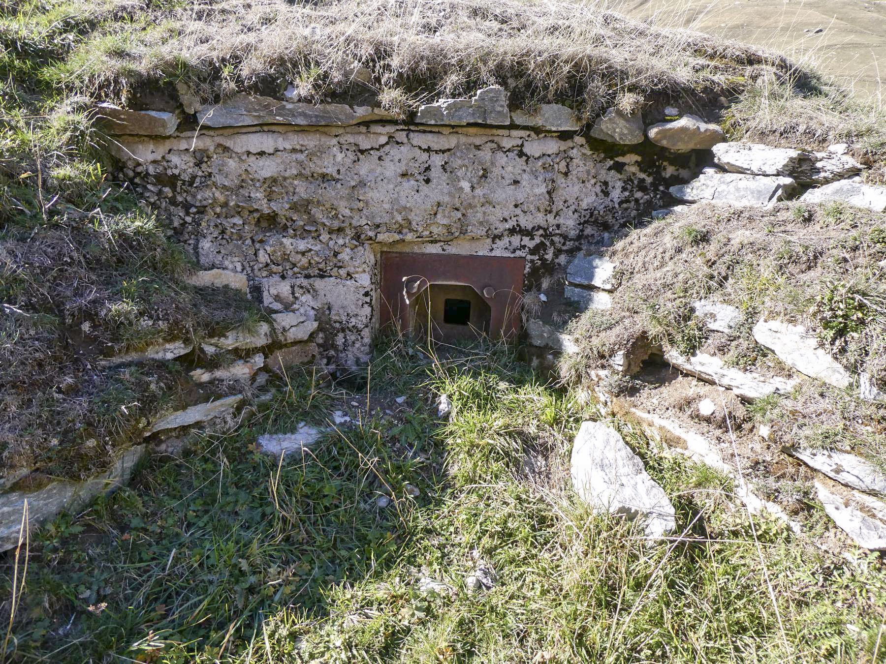 Ligne Maginot - SELOGES - (Ouvrage d'infanterie) - Bloc 3
Créneau nord - ELLENA Daniel - CUNY Philippe