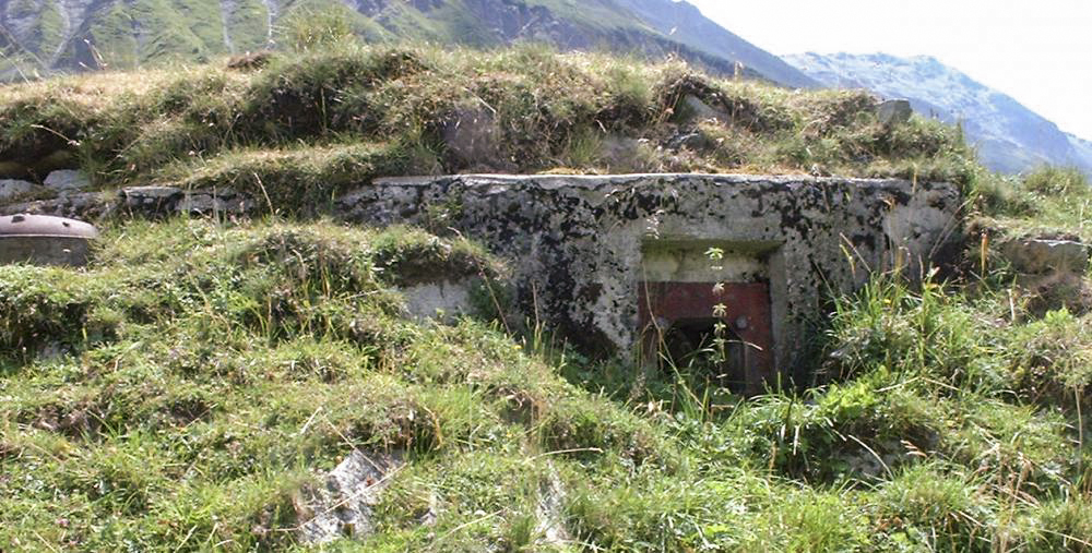 Ligne Maginot - SELOGES - (Ouvrage d'infanterie) - Bloc 3
Créneau ouest et cloche par éléments  