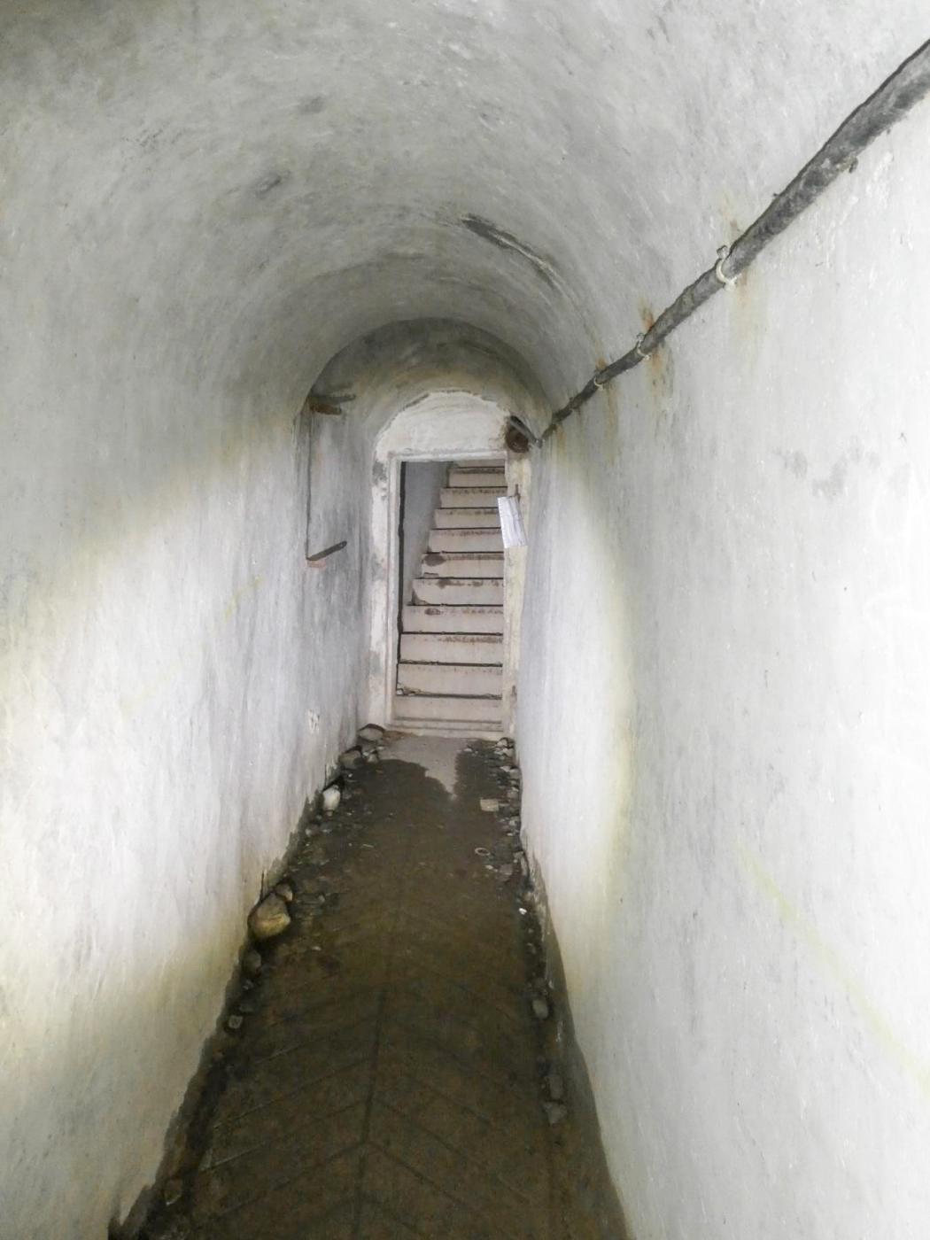 Ligne Maginot - SELOGES - (Ouvrage d'infanterie) - Bloc 4
Galerie d'accès - ELLENA Daniel - CUNY Philippe