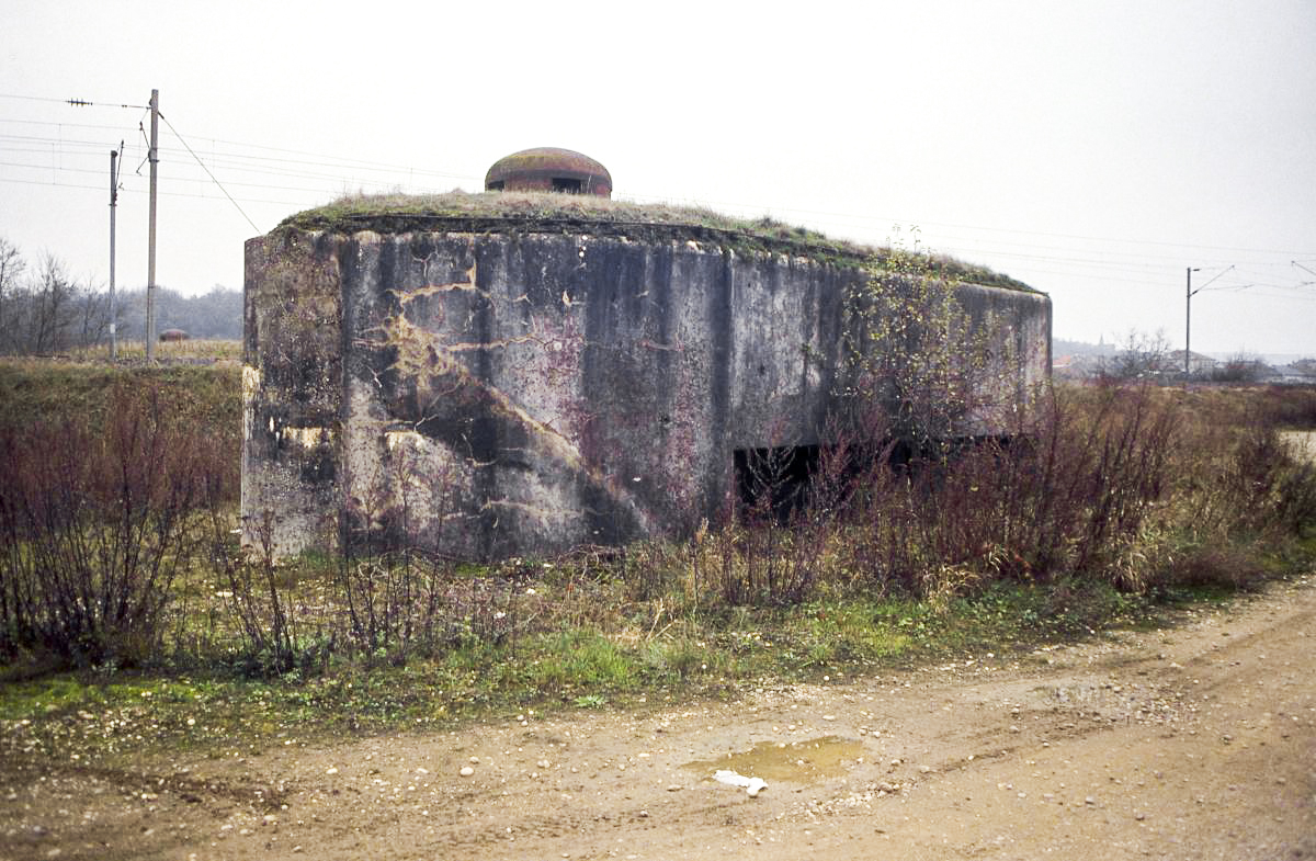 Ligne Maginot - KOENIGSMACKER NORD - C48 - (Casemate d'infanterie - Simple) - La casemate dépourvue de remblai

