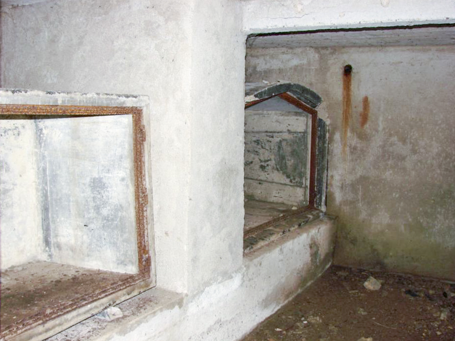 Ligne Maginot - HUMMERSBERG SUD - C54 - (Casemate d'infanterie) - Niches à mines.