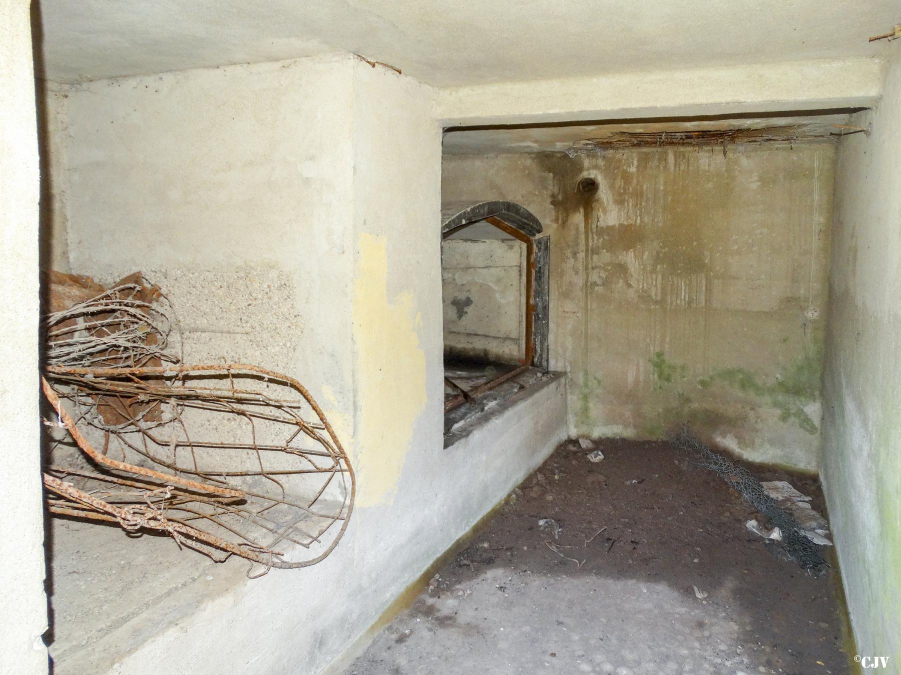 Ligne Maginot - MENSKIRCH - C57 - (Casemate d'infanterie - double) -                   