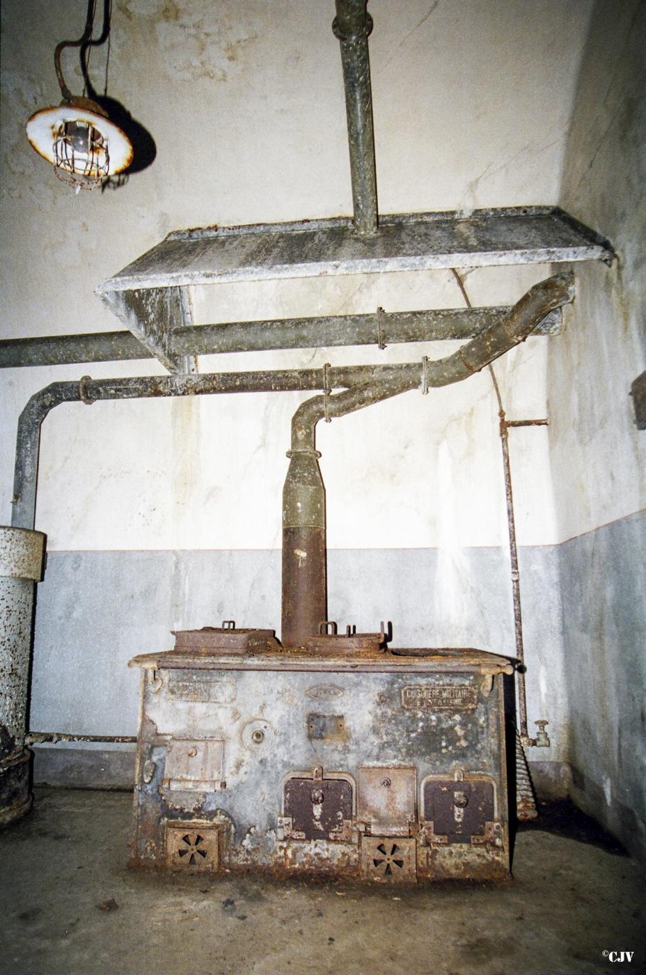 Ligne Maginot - BOIS DE FERANGE - X27 - (Abri) - Cuisine - Lia VERMEULEN