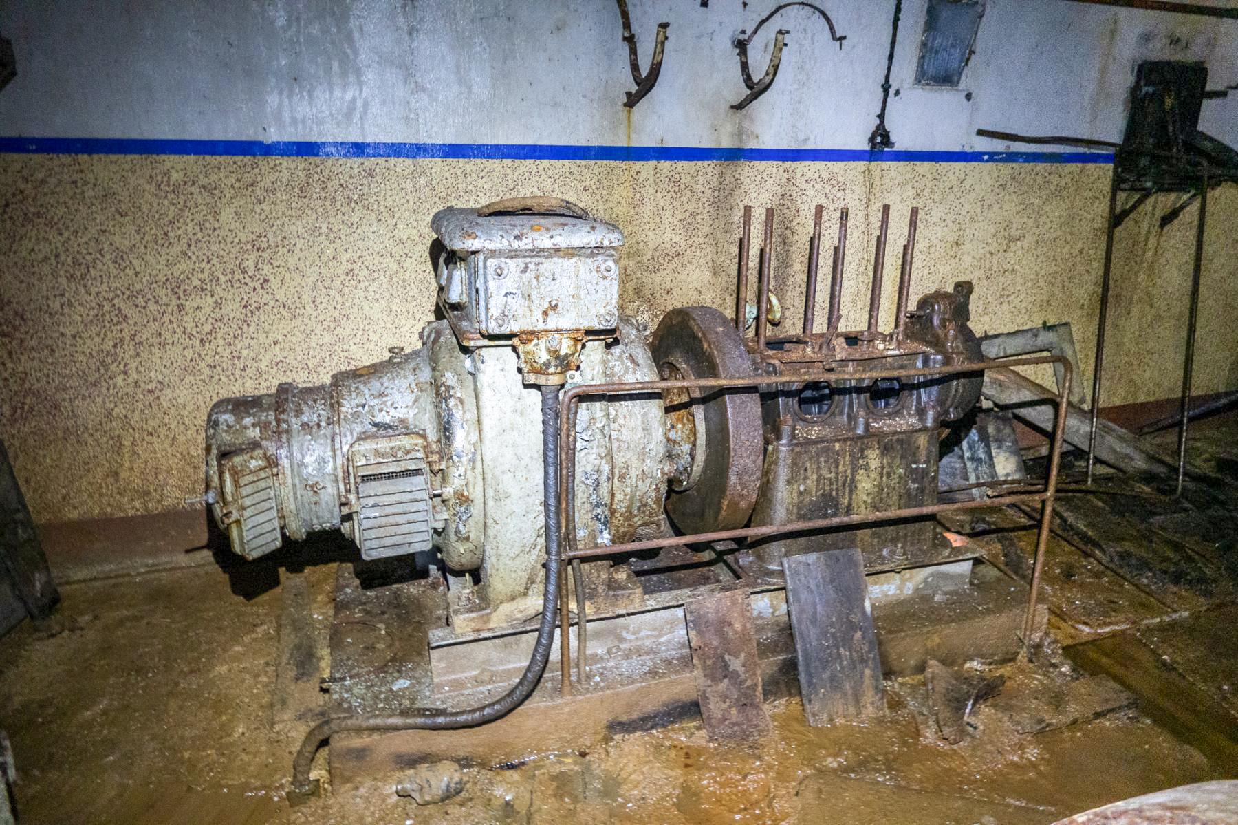 Ligne Maginot - CHENES BRULES - X23 - (Abri) - Usine
 - Michel Teiten