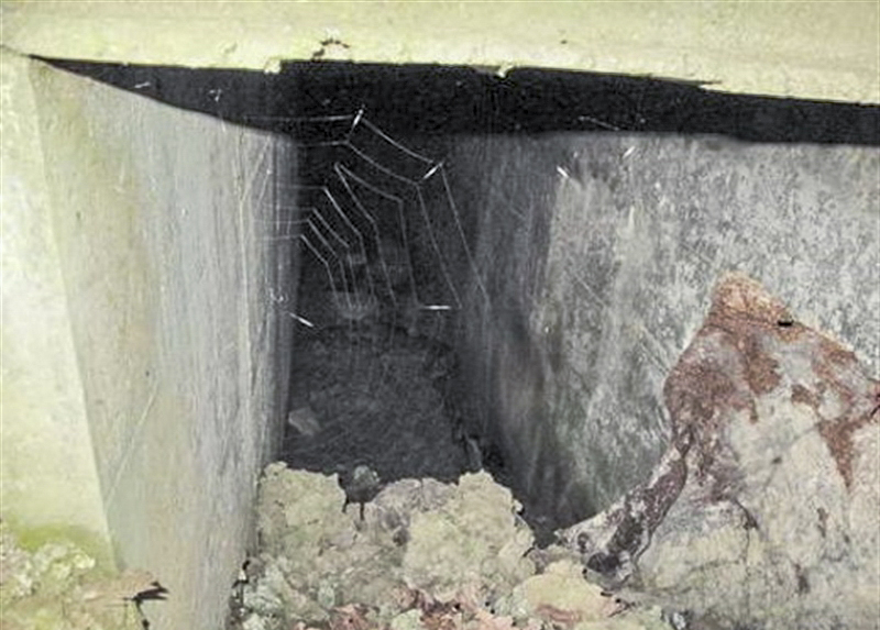 Ligne Maginot - O46 - SONNENBERG - (Observatoire d'artillerie) - L'entrée - Jean-Louis AUBLET & Sylvie MAINGUIN