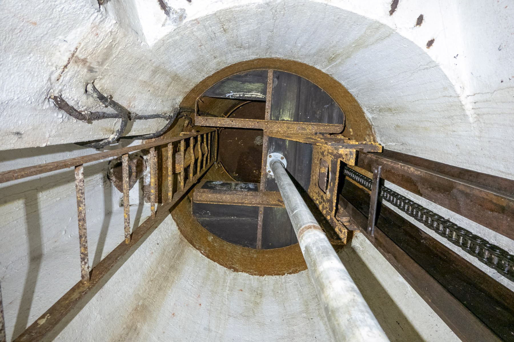 Ligne Maginot - HESTROFF - X29 - (Abri) - Intérieur de la cloche GFM - Michel Teiten