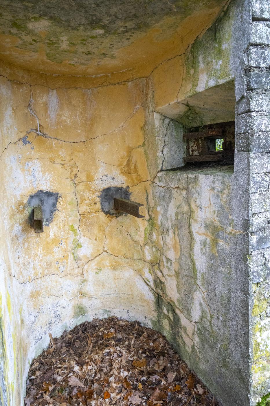 Ligne Maginot - AVANCEES DE LACROIX - (Poste GRM - Maison Forte) - L’interieur de la petite caponnière qui défend l’entrée - Lia VERMEULEN