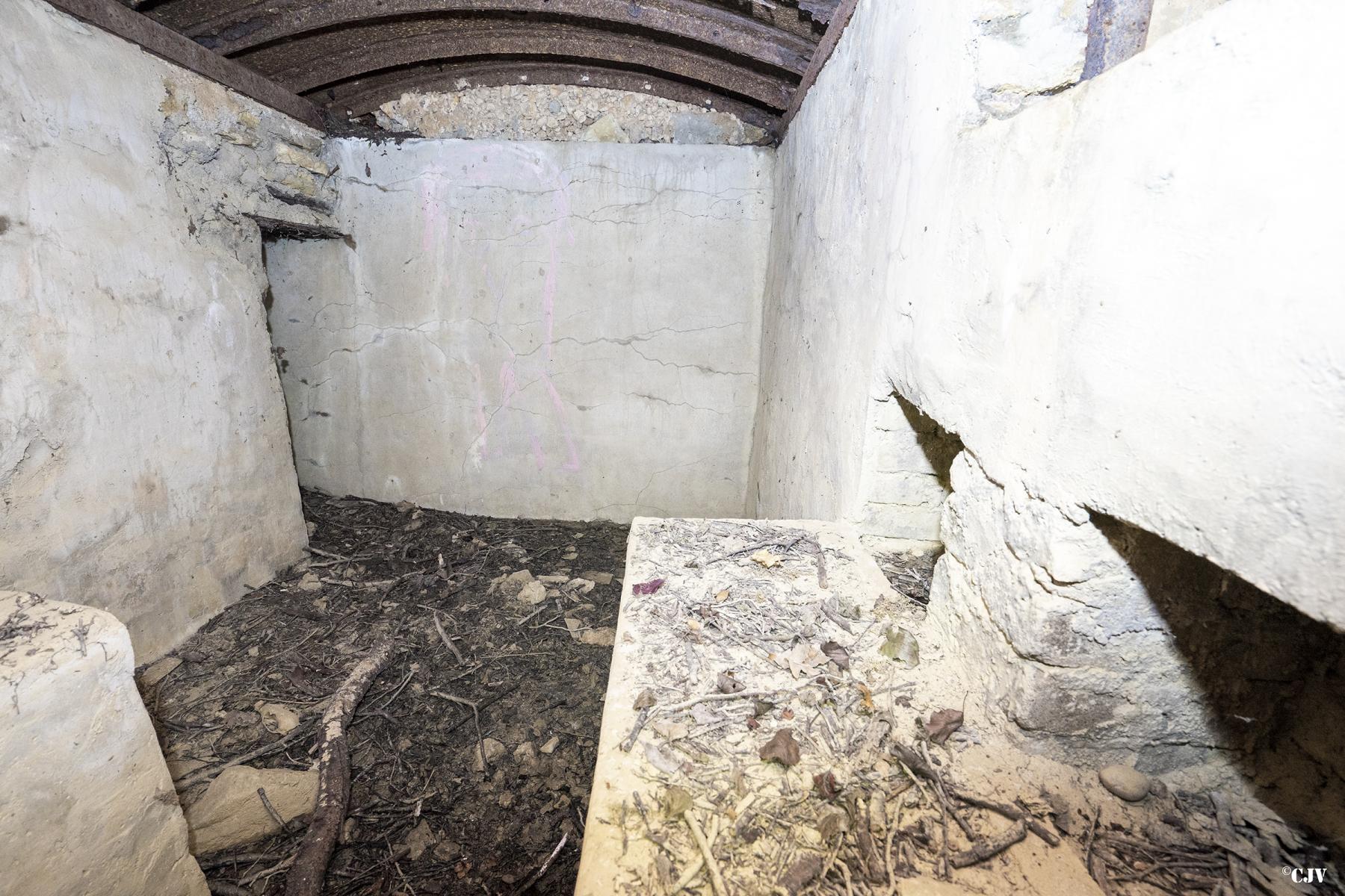 Ligne Maginot - LANGEN EST - (Blockhaus pour arme infanterie) - L'entrée - Lia VERMEULEN