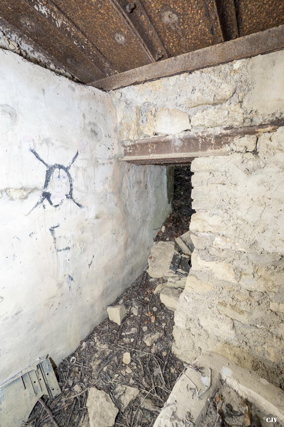 Ligne Maginot - LANGEN EST - (Blockhaus pour arme infanterie) - Deuxième entrée - Lia VERMEULEN