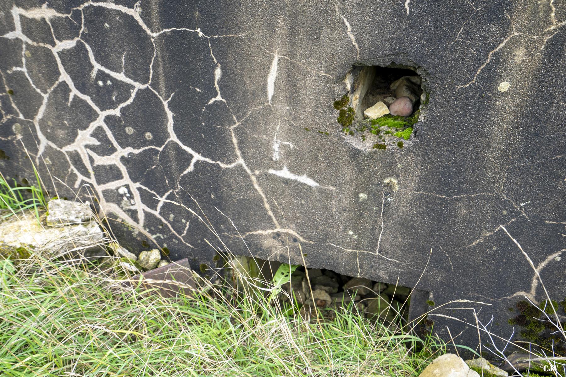 Ligne Maginot - AB350 - ROSSELN - (Blockhaus pour arme infanterie) - L'entrée - Lia VERMEULEN