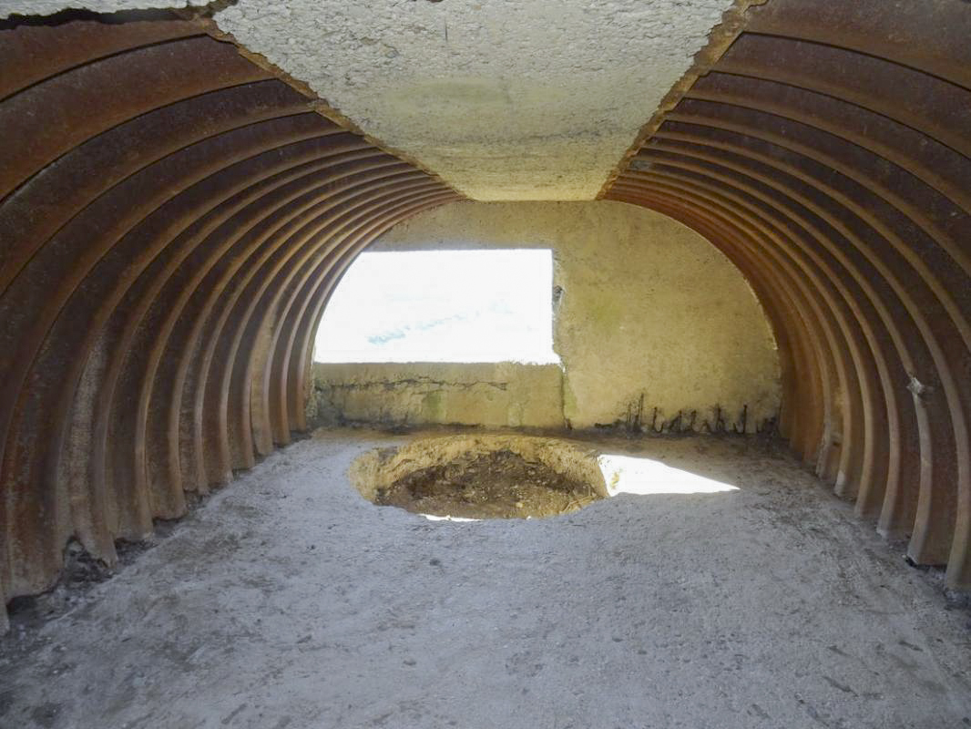 Ligne Maginot - Bb7-B - CHARLEMONT - Ouest - Vue actuelle de la casemate sans sa plate-forme.