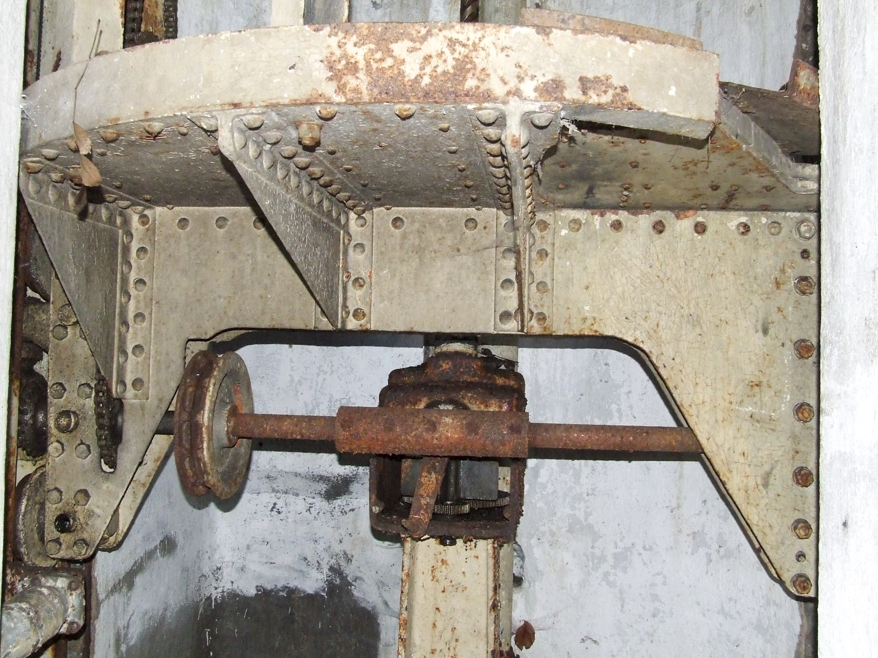 Ligne Maginot - BOIS DE LAUDREFANG NORD - C76 - (Casemate d'infanterie - Simple) - Le mécanisme de la plate-forme mobile