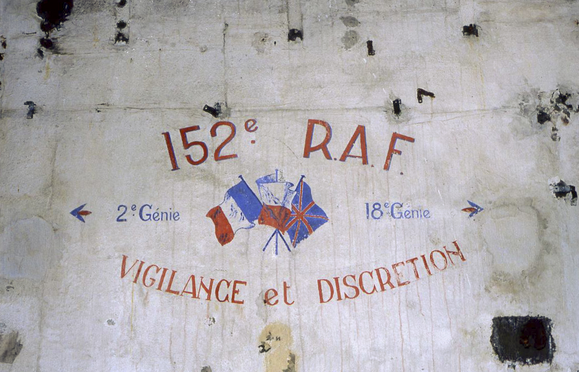 Ligne Maginot - HAUT DE L'ANGUILLE - O4 - (Observatoire d'artillerie) -  L'intérieur de l'observatoire