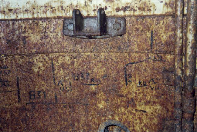Ligne Maginot - FERME DU BOIS DU FOUR - O10 - (Observatoire d'artillerie) - Repères sur la circulaire de la cloche VP