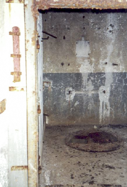 Ligne Maginot - FERME DU BOIS DU FOUR - O10 - (Observatoire d'artillerie) - Le puits